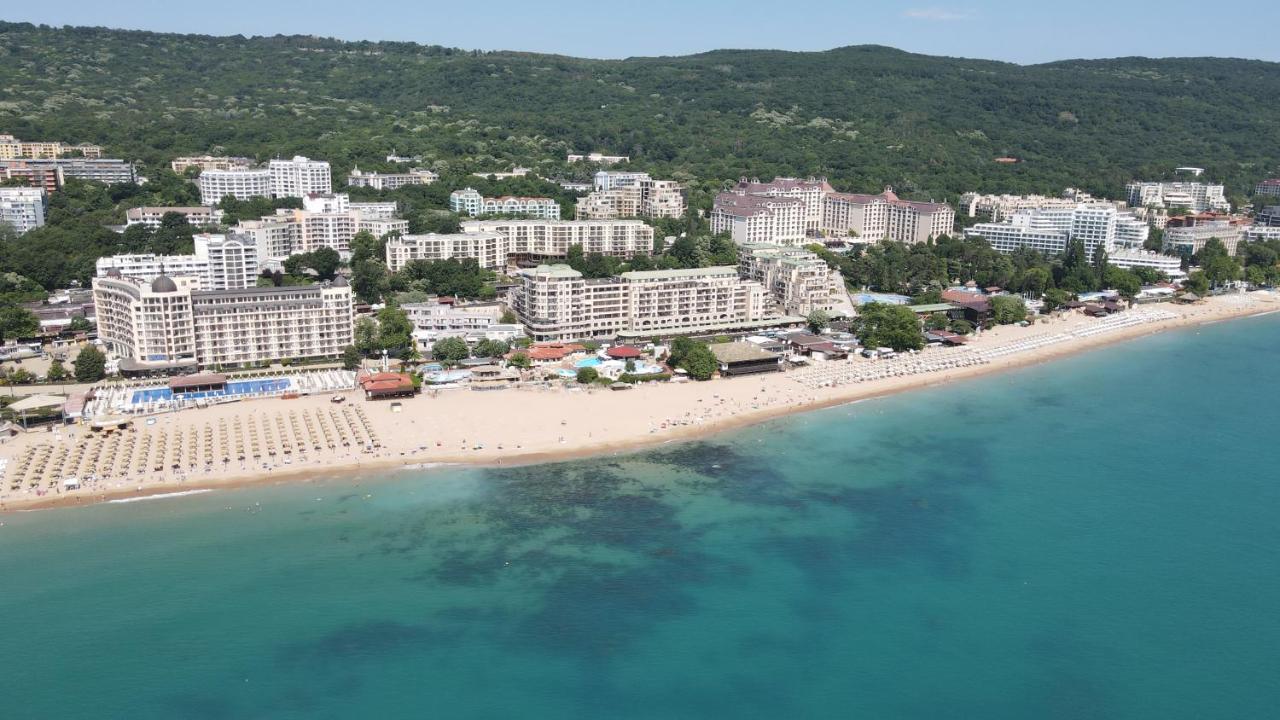Fs Apartments - Wonderful Apartment A Step Away From The Sea Златни пясъци Екстериор снимка